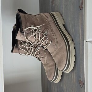 Lace up sorel boots